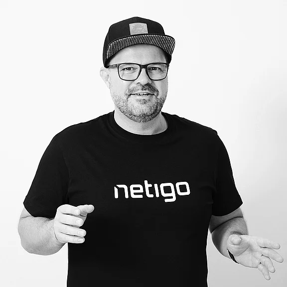 Tobias Porträt von Tobias (Grau)
